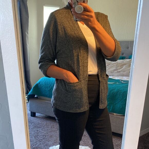 H&M gray and black jacket - Picture 2 of 7